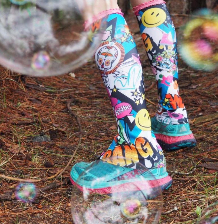 A photo of bubbles and tall gaiters.