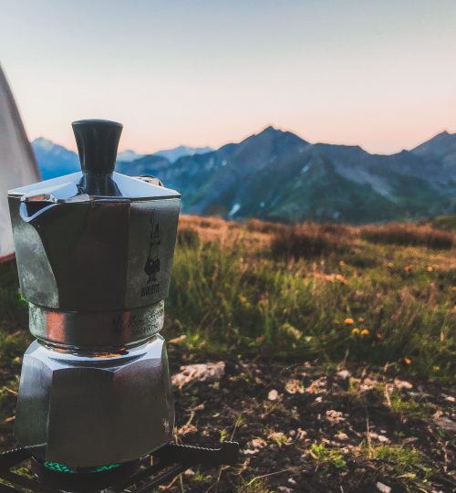 coffee - moka pot - naia tower-pierce - skyrunning girl - skyrunning girl - skyrunning - vegan - hiking - camping